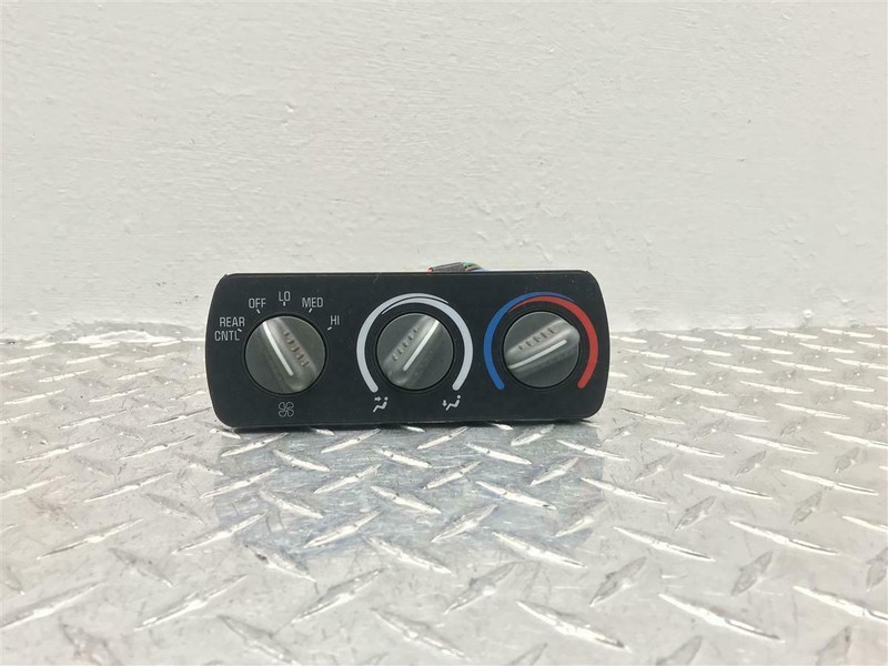 95-99 TAHOE SUBURBAN FRONT ROOF A/C TEMPERATURE CLIMATE CONTROL OEM 16181175
