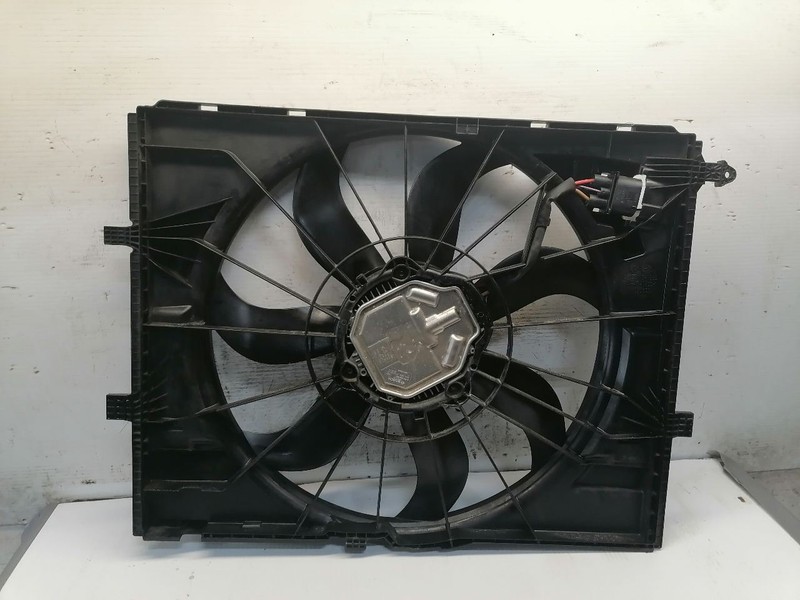 Radiator Fan Motor 253 Type GLC300 VIN 4 Fits 18-19 MERCEDES GLC-CLASS 1566277
