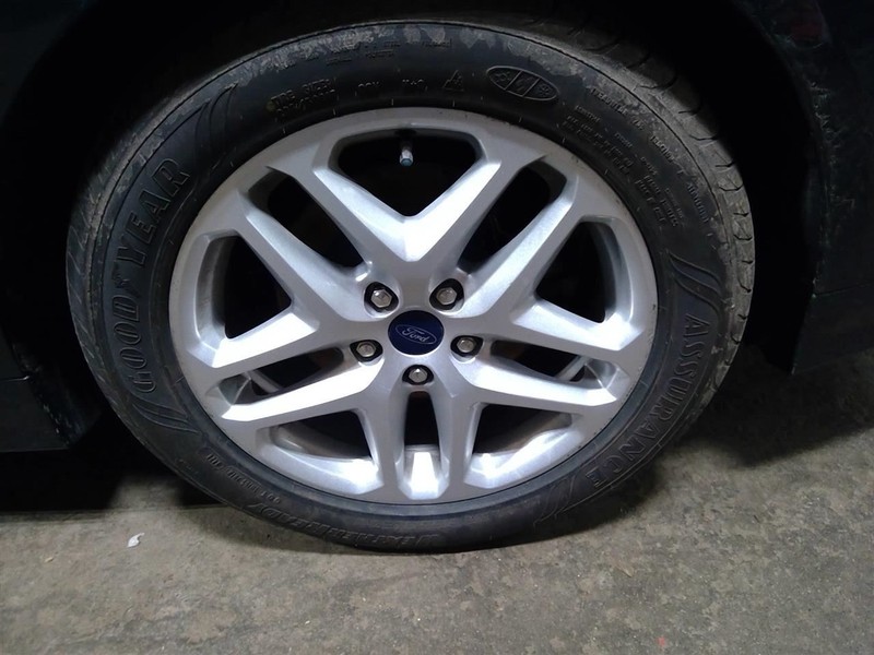 Rim Wheel 17x7-1/2 Aluminum 5 Split Spokes Fits 13-16 FUSION 1770235