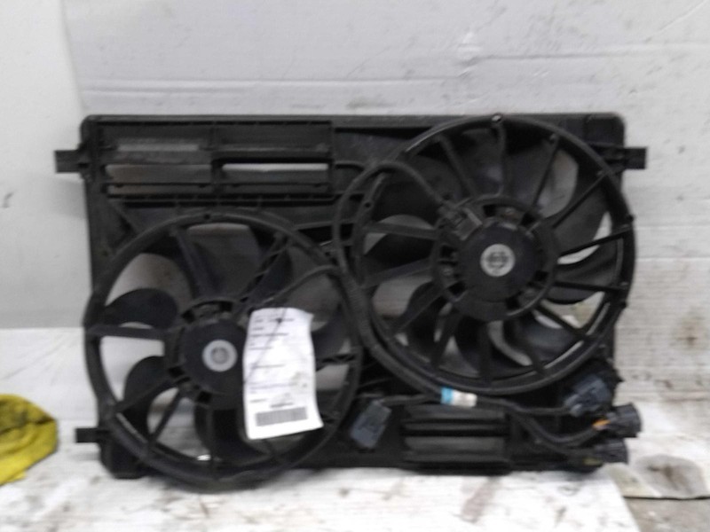 2015 Lincoln MKC Engine Cooling Fan Motor OEM 462354 - 134k Miles