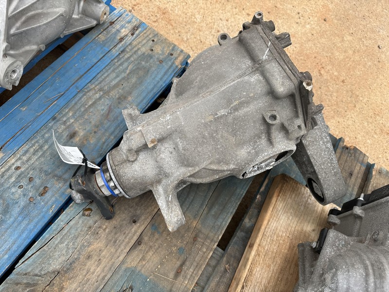 2018-2019 BMW M550I G30 N63 REAR CARRIER DIFFERENTIAL ASSEMBLY 4.4L 2.81 RATIO