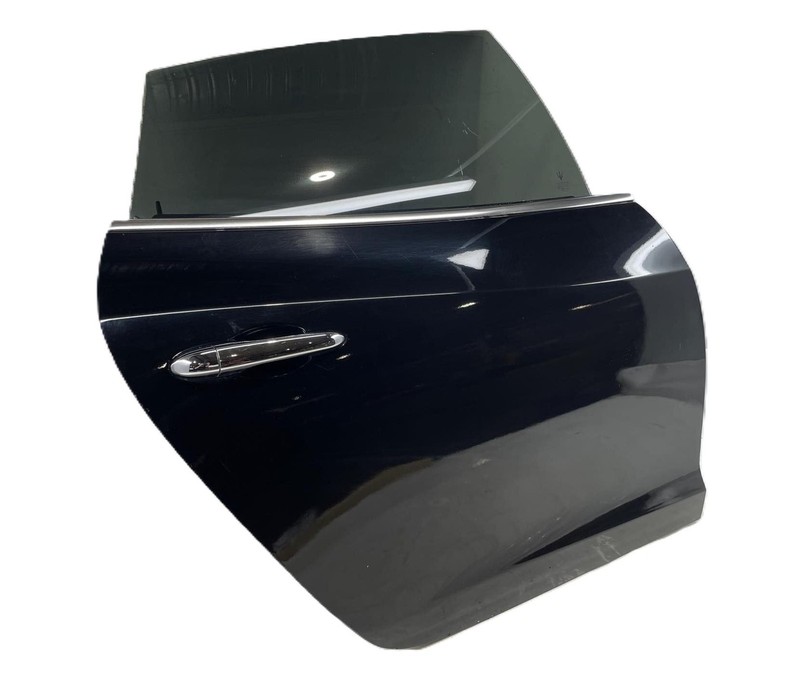 2014 Maserati Quattroporte S RH Passenger Rear Door Assembly Dirt In Paint