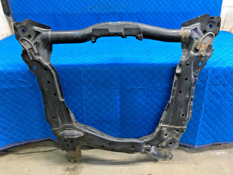 2003-2011 Honda Element Front Suspension Crossmember Subframe OEM