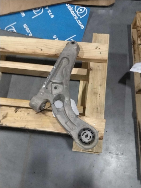 2016 Jeep Cherokee Left Front Suspension Control Arm, Used, 116K Miles