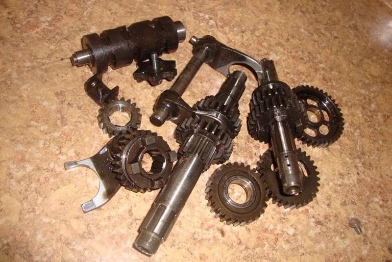 1981 Honda ATC 200 3 wheeler 3Wheeler Engine Trani Transmission Gears Shift C1