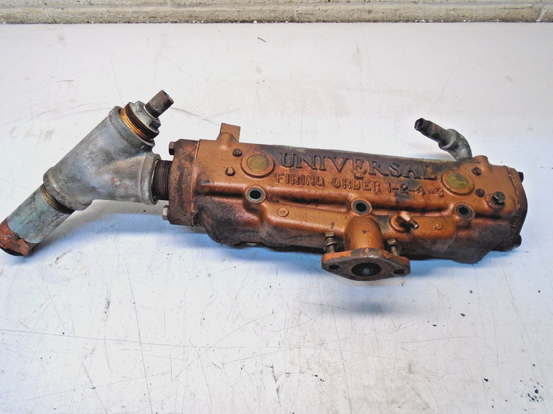 L4 Vintage Universal Atomic 4 Intake & Exhaust Manifold 261002 283725