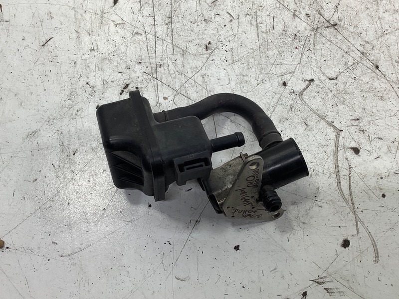 00-014 Honda Insight Purge Valve OEM