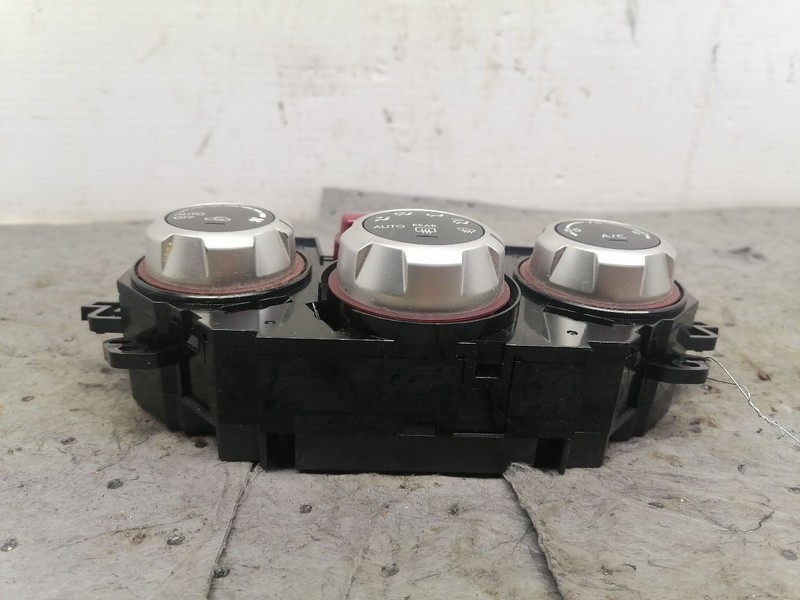 Temperature Control Automatic Control Limited Fits 11-13 FORESTER 1712569