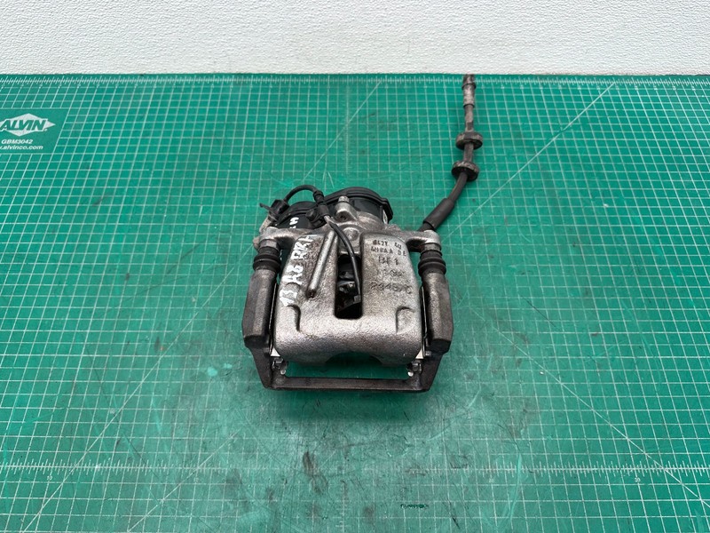 11-18 Audi S8 A8 Quattro REAR RIGHT PASSENGER SIDE BRAKE CALIPER W/ MOTOR OEM