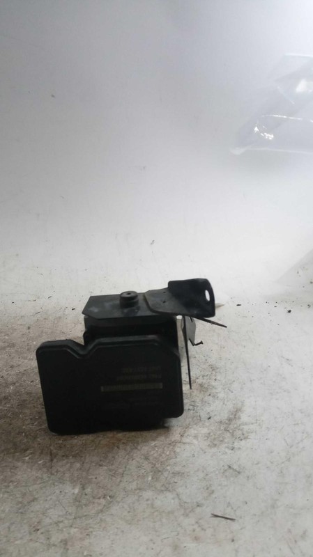 2016 KIA Cadenza ABS Hydraulic Assembly OEM 589203R970 105k Miles