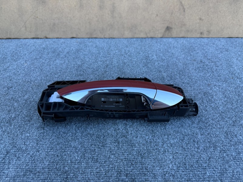 INFINITI QX30 2017-2019 OEM FRONT RIGHT PASSENGER EXTERIOR DOOR HANDLE (RED)