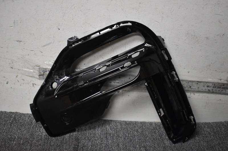 BMW X5 FRONT LEFT SIDE FOG LIGHT COVER FACTORY OEM