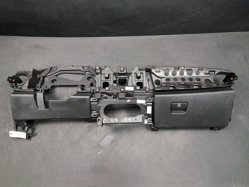 Lower Dashboard Instrument Panel 2019 Chevrolet Camaro 84681969 2016 2017 - 2024