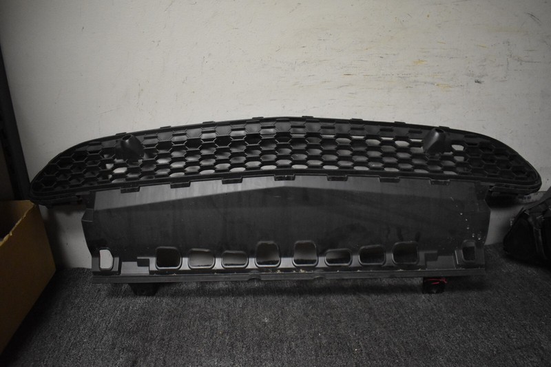 2019-2021 MERCEDES BENZ W167 LOWER GRILLE FACTORY OEM