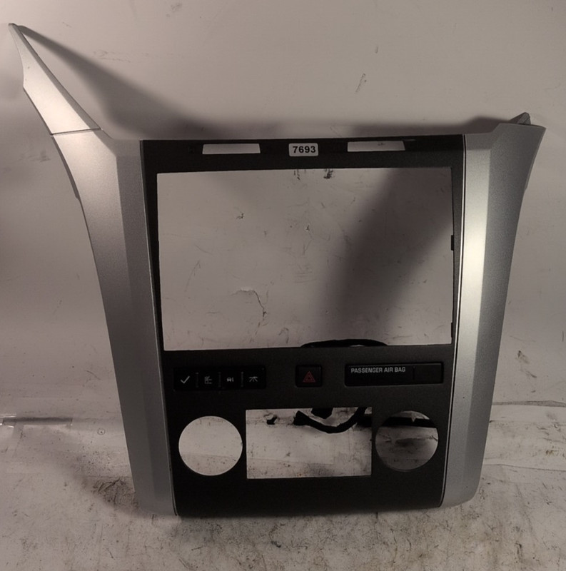 Chevy Chevrolet Traverse Radio Temp Dash Bezel Trim 2009 2010 2011 2012 OEM