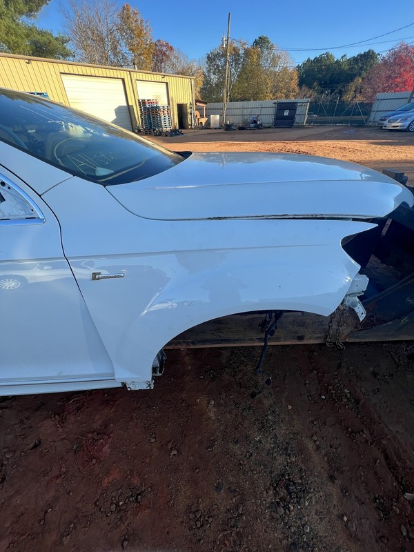 2007-2015 AUDI Q7 RIGHT PASSENGER SIDE FENDER OEM WHITE 2Y2Y