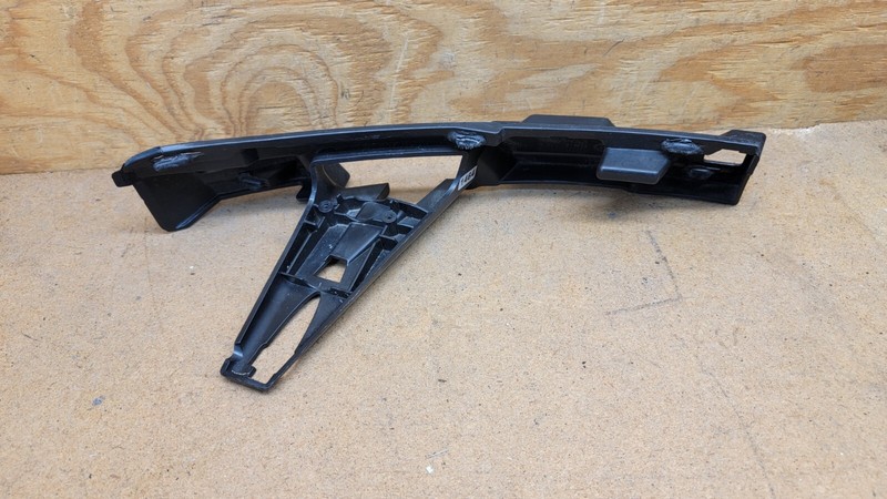 2018 2019 2020 2021 2022 LAND ROVER RANGE ROVER Front Bumper Upper Bracket LH OE