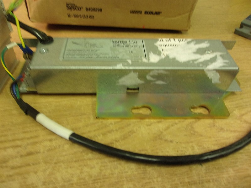 Lenz E82EV5551-2C200 Vector 8200 Frequency Inverter *FREE SHIPPING*