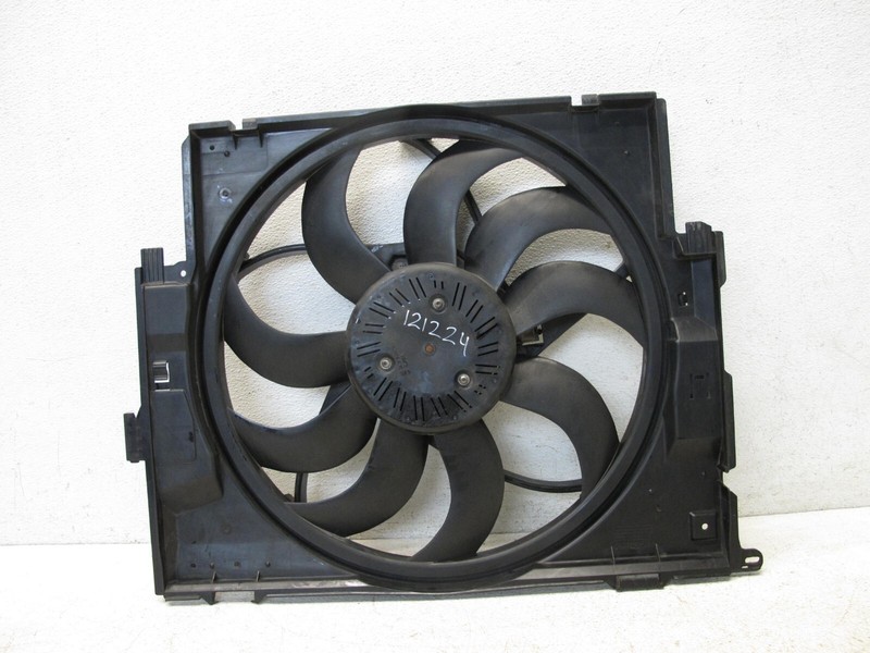 12-16 BMW F30 328i 430i 230i M240i ENGINE COOLING FAN BLADE MOTOR SHROUD 121224