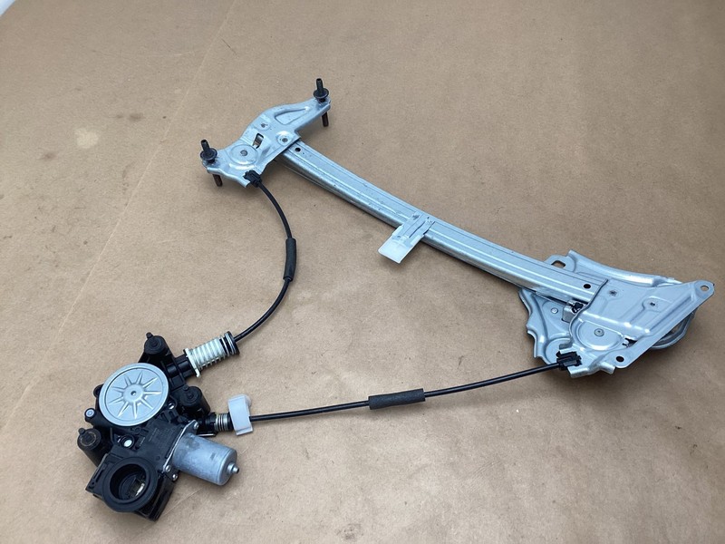Lexus LC500 2018 Left Driver Door Window Regulator Motor 18 - 21 :O
