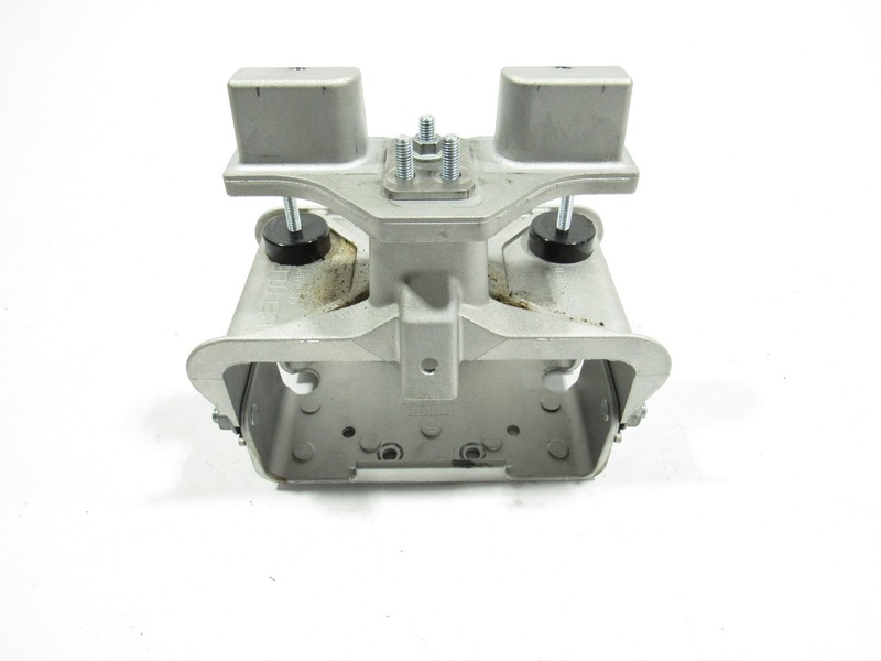 12-18 Bentley Continental GT W12 2015 Center Console Armrest Mount Bracket ; :A