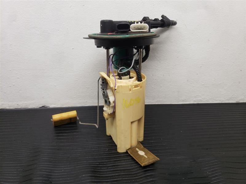 04-05 Pontiac Aztek 3.4L Fuel Pump Assembly OEM 19151519
