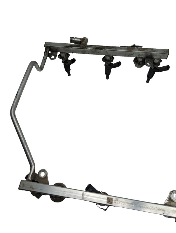2005-12 Mercedes R350 ML350 Fuel Injector Rail Engine Frame Rack 2720700995���