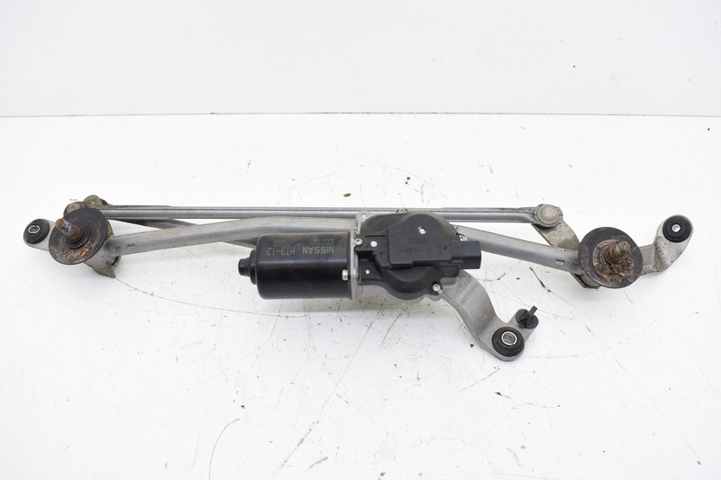 2009 Nissan 370z Windshield Wiper Motor W/ Linkage OEM KW41