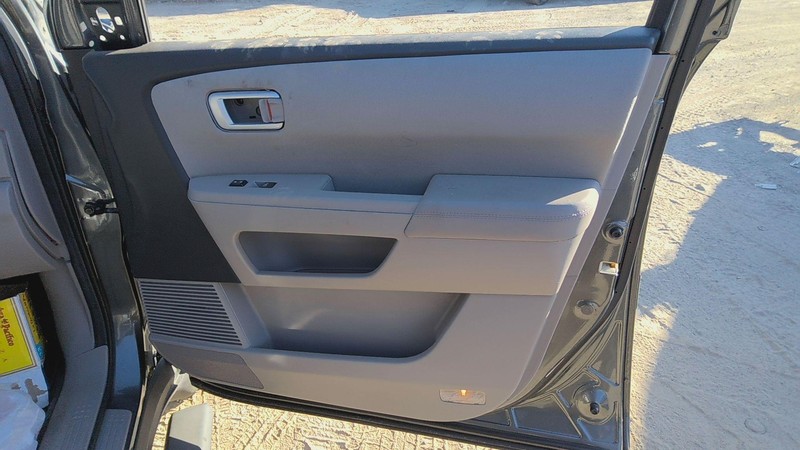 Front Door Trim Panel HONDA PILOT Right 13 14 15 12 11 10 09