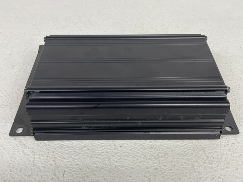 ⭐2001-2006 AUDI TT AUDIO CONVERTIBLE AMPLIFIEROEM LOT2305