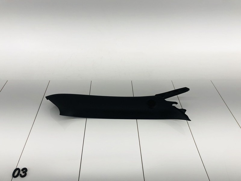 17-19 FIAT 124 SPIDER FRONT RIGHT SIDE WINDSHIELD A PILLAR TRIM W/ TWEETER OEM