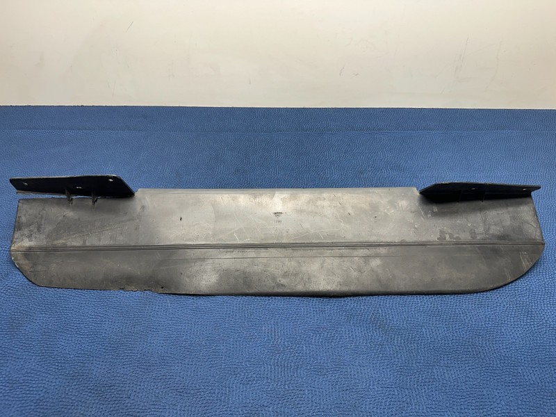 06-10 Saturn Sky Pontiac Solstice Front Bumper Air Deflector Splash Guard OEM
