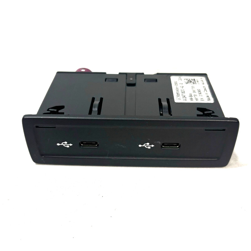 📌 2019 - 2025 MERCEDES A CLASS W177 USB SOCKET PORT PANEL A2478204002 OEM