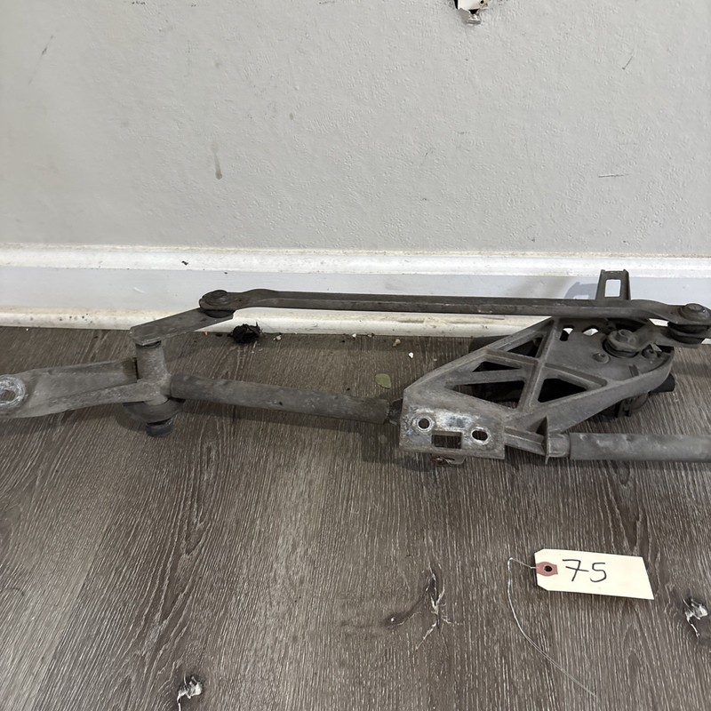 Volvo TRICO WIPER LINKAGE MOTOR 91625-857