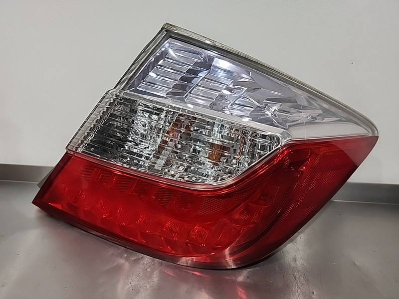2012 HONDA CIVIC SEDAN HYBRID PASSENGER RIGHT REAR TAILLIGHT TAIL LIGHT OEM