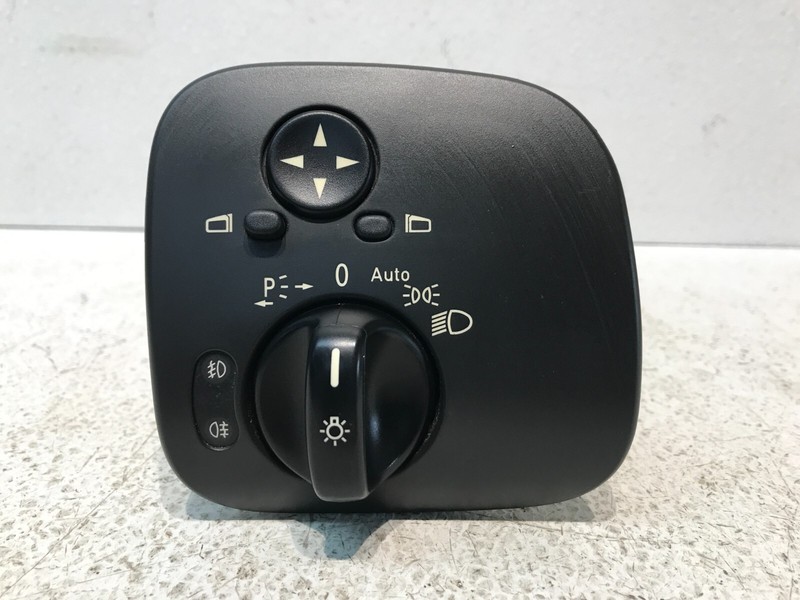 01-09 Mercedes W209 C230 Interior Headlight Headlamp Control Black OEM
