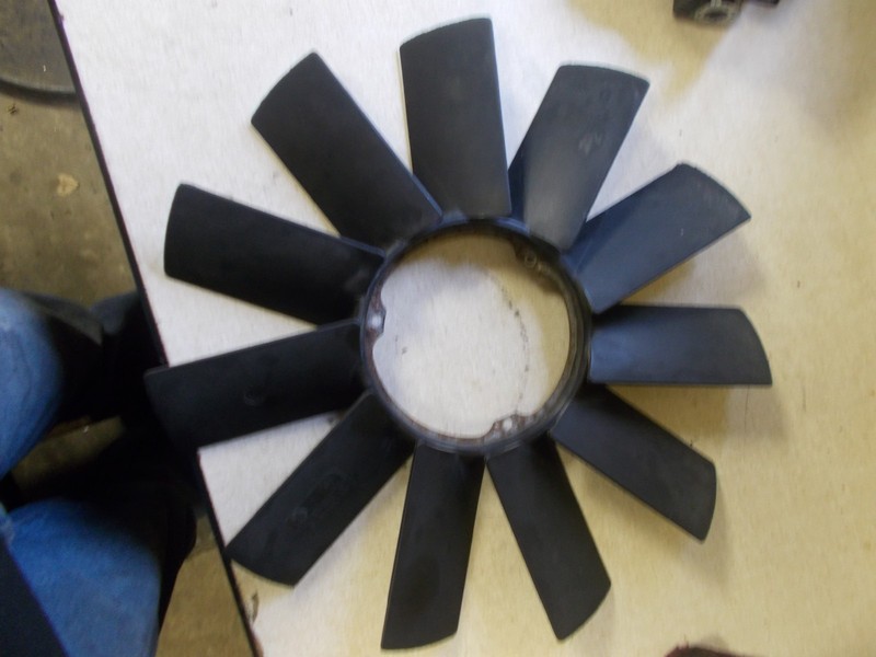 BMW 11.52-1 712 110 Radiator Clutch Fan Thyssen PA6.0-GF15 *FREE SHIPPING*