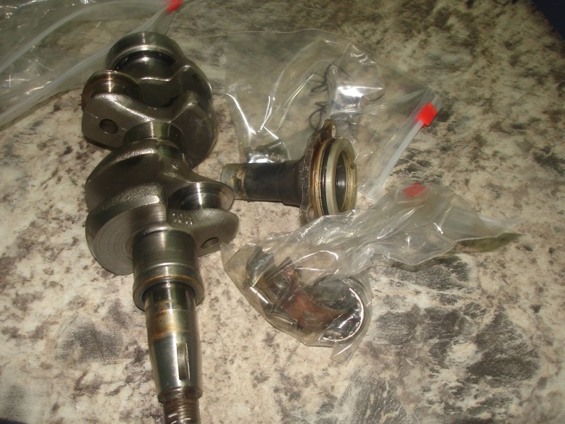 1993 Johnson 15hp crank shaftJ15RETBboat motor part bin 745