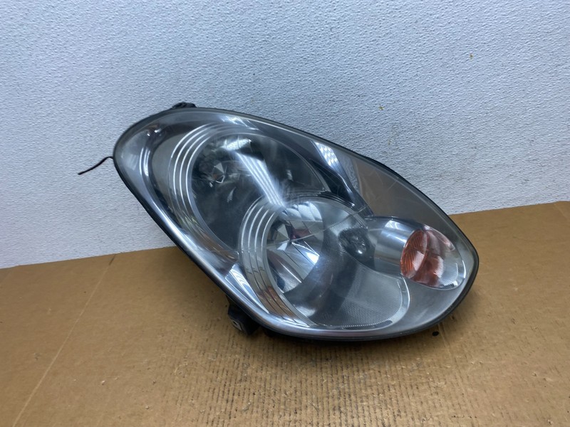 2005-2006 Infiniti G35 Right Passenger Hid Xenon Headlight Sedan Oem AE0388 DW