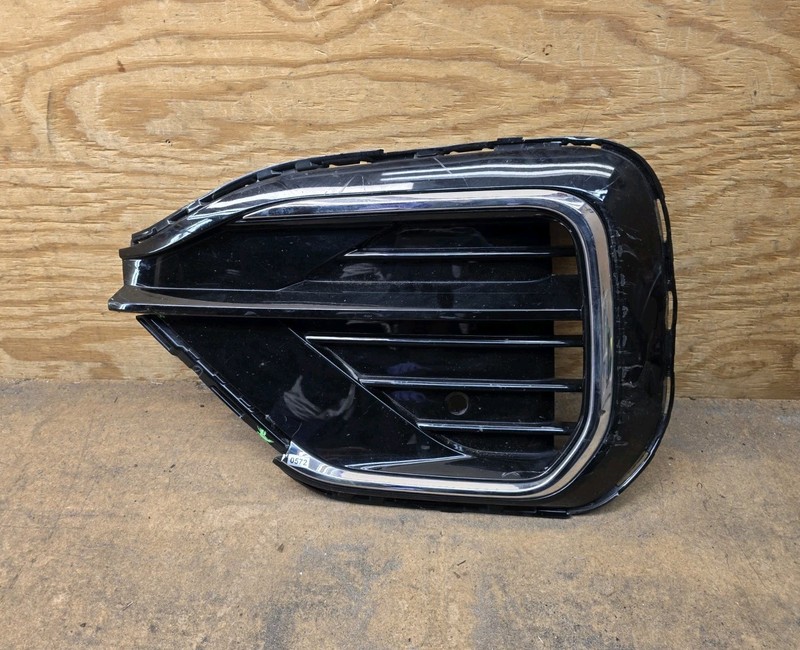 2024 2025 VOLKSWAGEN ATLAS CROSS SPORT FRONT BUMPER LEFT DRIVER SIDE OEM