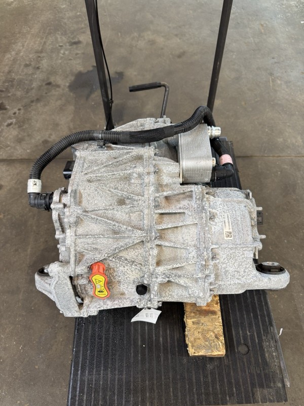 TESLA MODEL 3 Y FRONT DRIVEUNIT MOTOR DRIVE UNIT 1120960-10-H N-54044