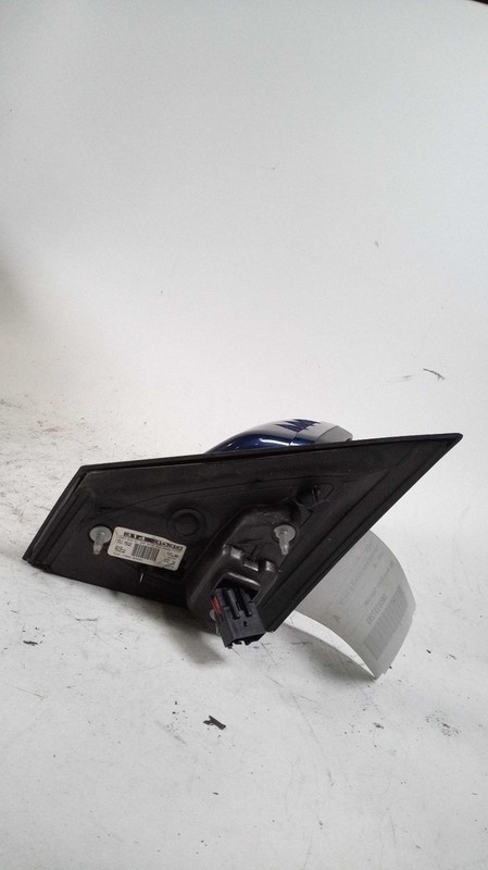 Used Right Door Mirror fits: 2012 Ford Edge Power body color cap approach lamps