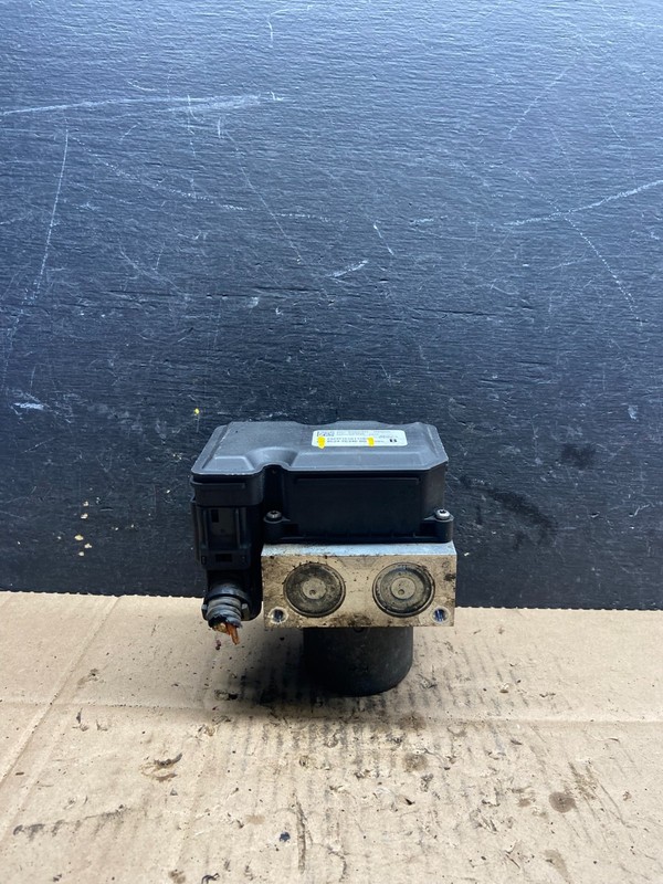 2011 - 2014 Ford E250 E350 VanABS Anti Lock Brake Pump Module Oem Q6113 DG