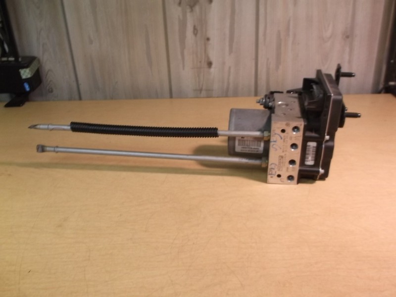 FoMoCo Traction Control Module 8G13-2C333-B w/ Damage, see photos