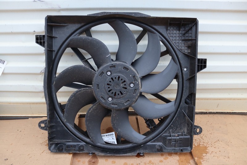 2020-2022 JEEP GLADIATOR 3.6L ENGINE RADIATOR COOLING FAN MOTOR OEM