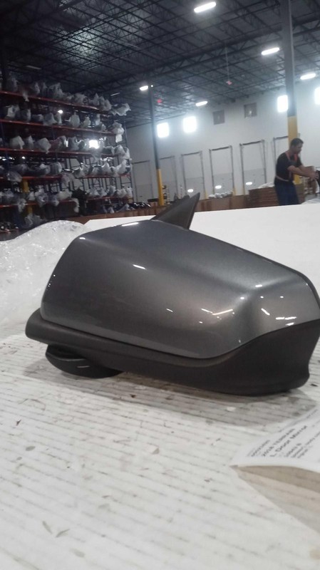 2018 GMC Terrain Left Door Mirror Assembly Grey OEM Used 69000 Miles