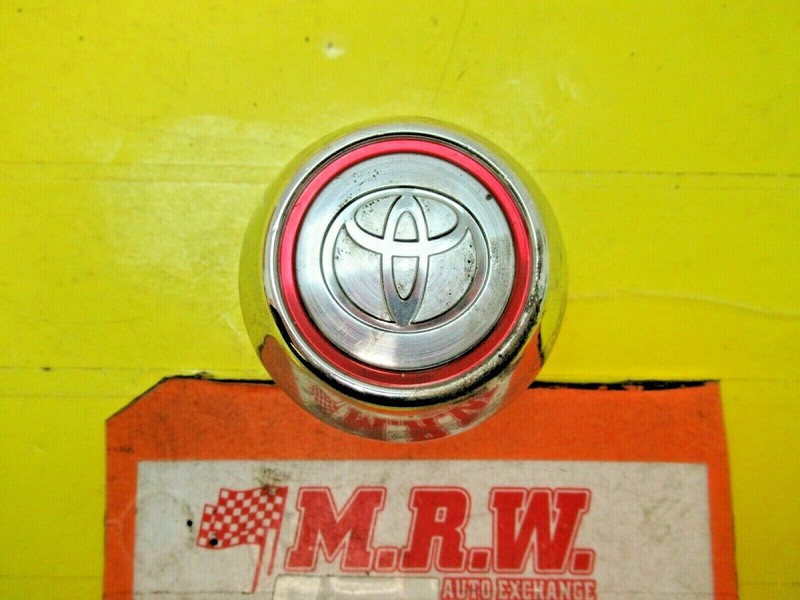 CENTER CAP WHEEL COVER TRIM LUG NUT for 00 01 02 03 04 05 MR2 SPYDER CELICA GTS