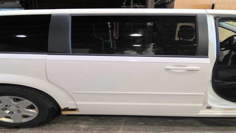 Passenger Rear Side Door Stationary Fixed Glass Fits 08-20 CARAVAN 3519129