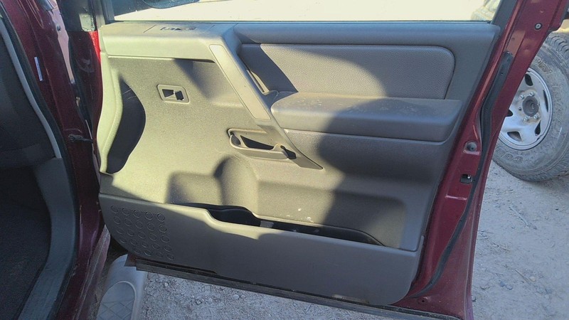 Front Door Trim Panel NISSAN TITAN Right 05 06 07 04