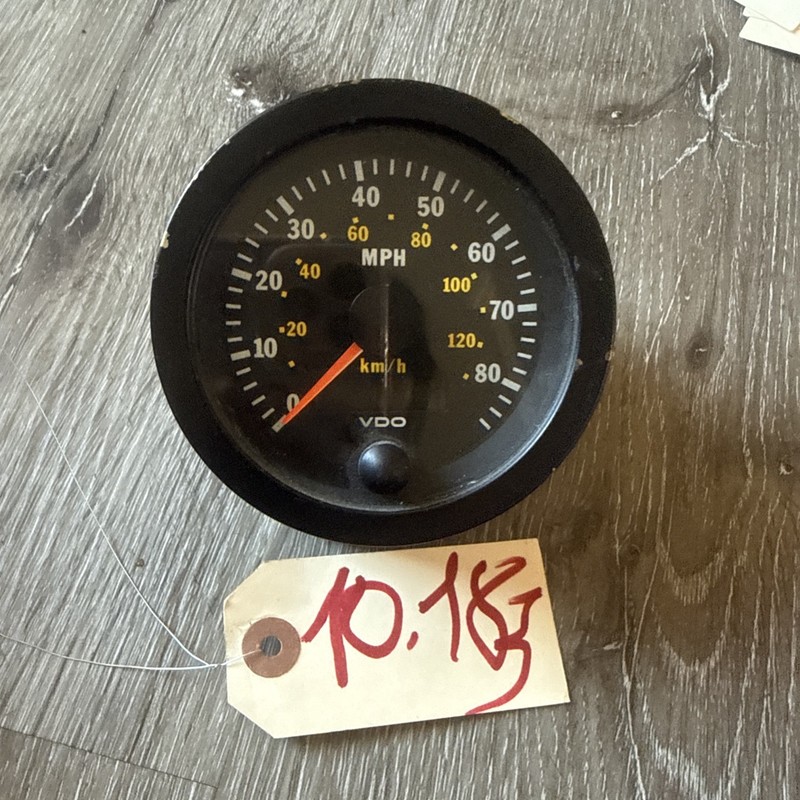 VDO Speedometer Gauge - P/N: N 01 112 251